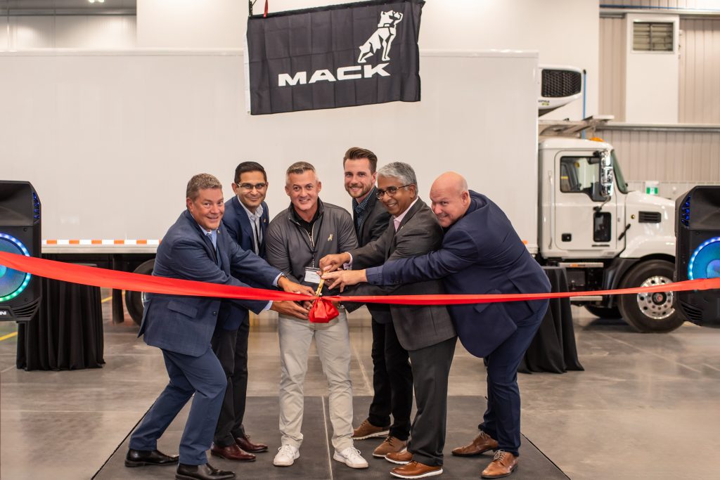 New Canadian truck dealership has 20 bays, 18 techs and 8 master techs