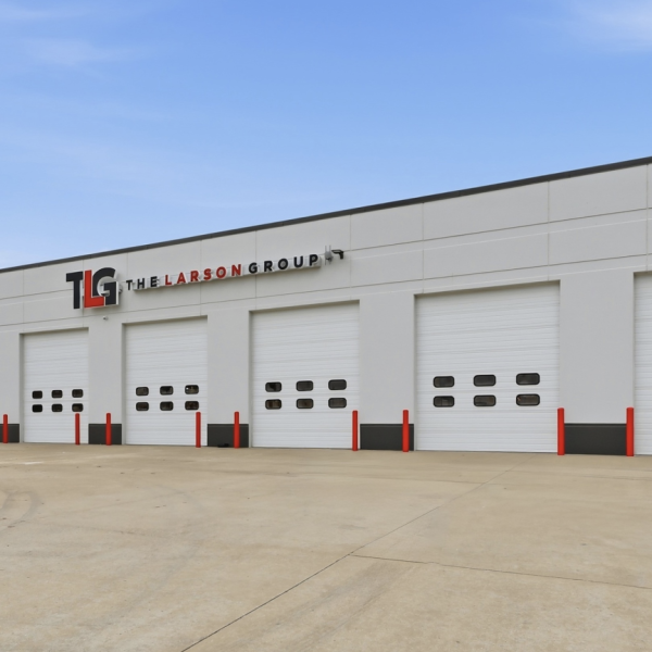 TLG Peterbilt relocates Kentucky facility; new one has 15 service bays