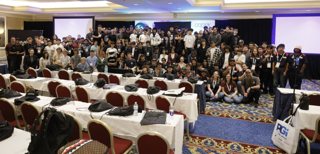 AAPEX Student Experience brings automotive students closer to the industry