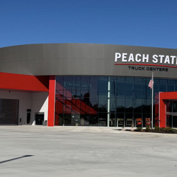 Peach State Truck Centers’ new dealership has 57 service bays