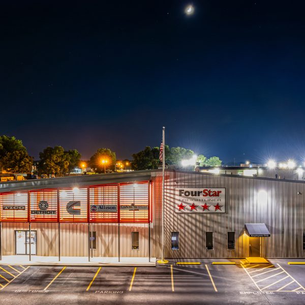 4 star Freightliner acquires Alabama Western Star dealership