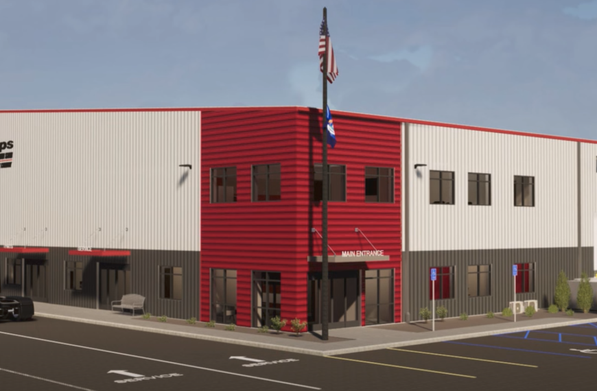 Stoops Freightliner-Western Star opens new dealership in northern Michigan